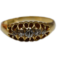 closeup of the graduated diamonds