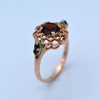 closeup of the top of the setting