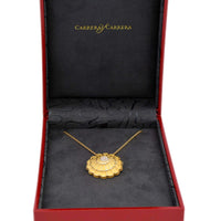 the pendant in its carrera y carrera box