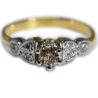 closeup view of the center diamond