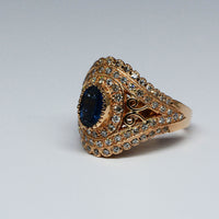 view of the shoulder and shank of the victoria ring