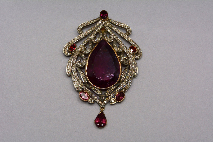 front view of the pendant-brooch