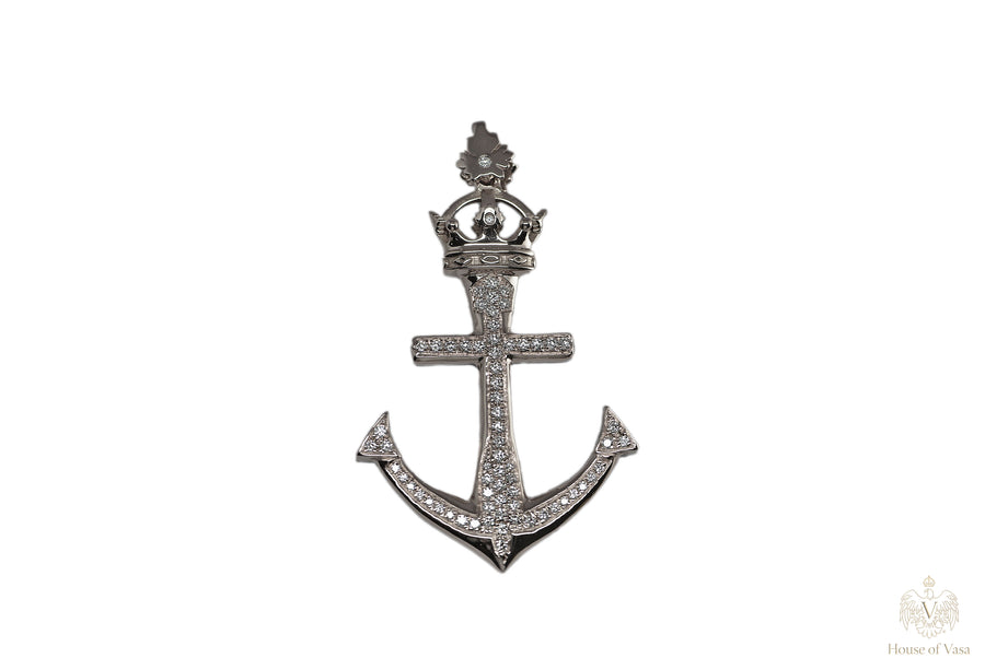 viewing the Lahaina anchor in white gold/ platinum 